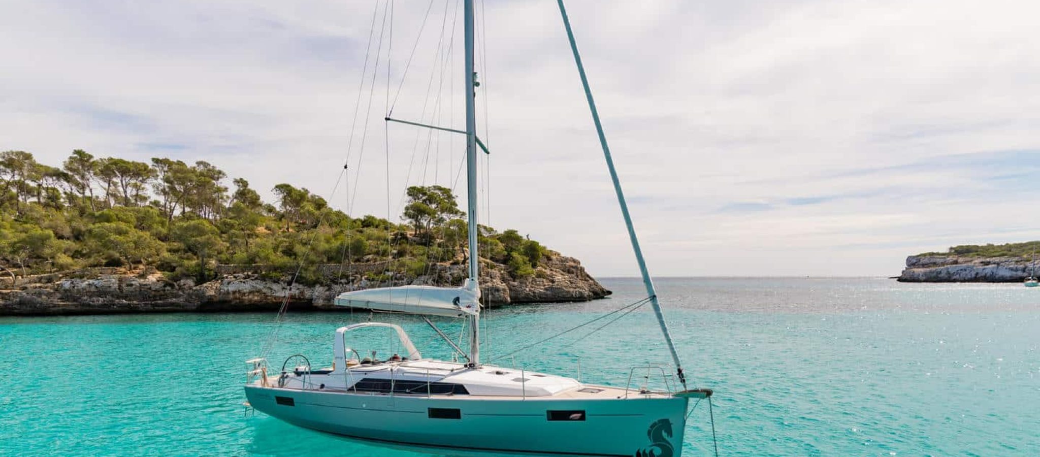 Location de voilier à Marseille Midi Nautisme